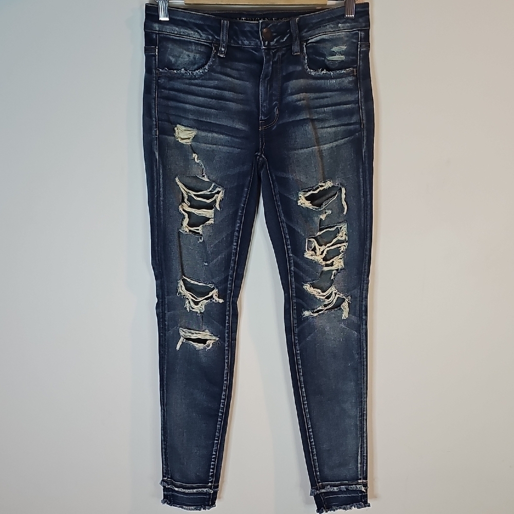 American Eagle Size 6 Super Stretch Distressed Style Jeggings